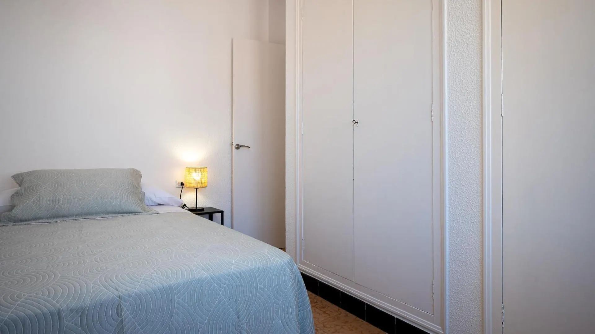 At166 Playa A 10 Min A Pie Villa Torredembarra 0*,  Spain